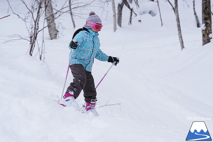 新十津川町そっち岳スキー場 雪山で子供たちが大はしゃぎ!!